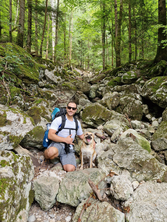 Trekking/Bivouac in the Chartreuse: A Night Above the Clouds (With My Four-Legged Partner — My Dog Lola🐕)